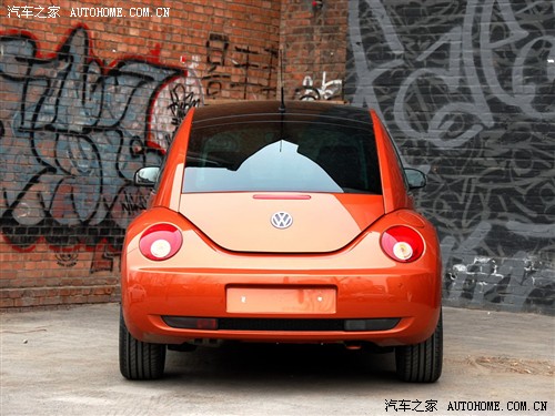 Volkswagen imported Volkswagen Beetle 2010 1.8T AT BlackOrange.