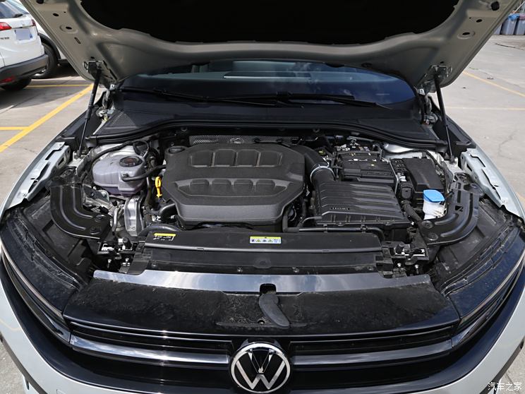 FAW-Volkswagen Magotan 2024 380TSI DSG Suite Edition