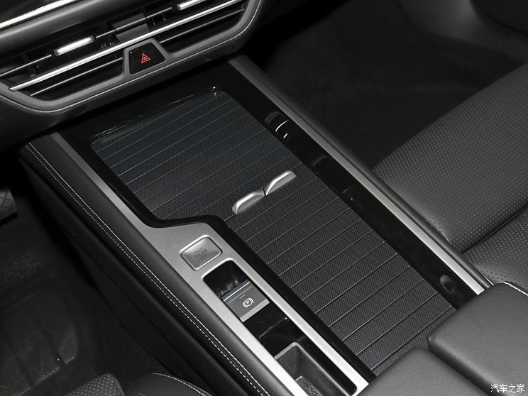 FAW-Volkswagen Magotan 2024 380TSI DSG Suite Edition